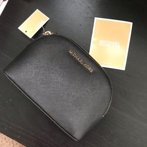 Michael Kors Jet Set Travel Lg Travel Pouch (Black) Saffiano Leather